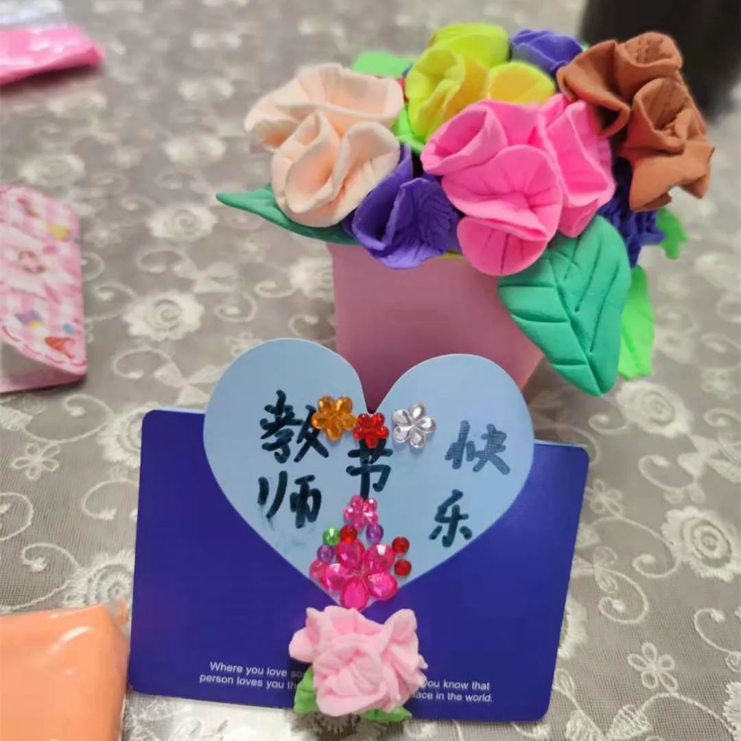 送花寫給老師的話_送給老師的花_送給老師花的花語