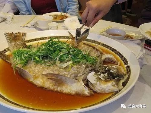 世界上最貴“淡水魚”，專供土豪食用，散發香味，一口魚肉600元